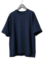 Load image into Gallery viewer, CAPERTICA OVERSIZED H/S TEE / SUVIN COTTON COMPACT JERSEY (NAVY)