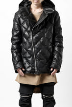 画像をギャラリービューアに読み込む, ISAMU KATAYAMA BACKLASH HOODED DOWN JACKET / LUXURY STEER + POLISH WHITE GOOSE (BLACK)