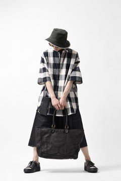 Load image into Gallery viewer, ISAMU KATAYAMA BACKLASH ZIP TOTE BAG / OBJECT DYED ROUGH STEER (BLACK)