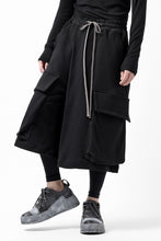 画像をギャラリービューアに読み込む, A.F ARTEFACT TWISTED HAKAMA-CARGO PANTS / COTTON SWEAT (BLACK)