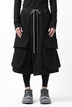 画像をギャラリービューアに読み込む, A.F ARTEFACT TWISTED HAKAMA-CARGO PANTS / COTTON SWEAT (BLACK)