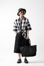 Load image into Gallery viewer, ISAMU KATAYAMA BACKLASH ZIP TOTE BAG / OBJECT DYED ROUGH STEER (BLACK)
