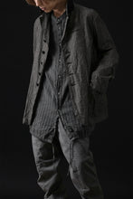 Load image into Gallery viewer, daub STRIPE LONG SHIRT / COLD DYED SOFT TWILL (GREY)