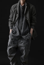 Load image into Gallery viewer, daub STRIPE LONG SHIRT / COLD DYED SOFT TWILL (GREY)