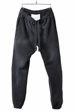 画像をギャラリービューアに読み込む, DEFORMATER.® THREE PROCESSING SWEAT JOGGER PANT - DYED/BIO/FROST EFFECT (VINTAGE BLACK)