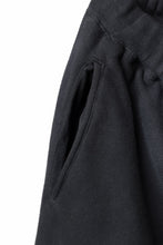 画像をギャラリービューアに読み込む, DEFORMATER.® THREE PROCESSING SWEAT JOGGER PANT - DYED/BIO/FROST EFFECT (VINTAGE BLACK)