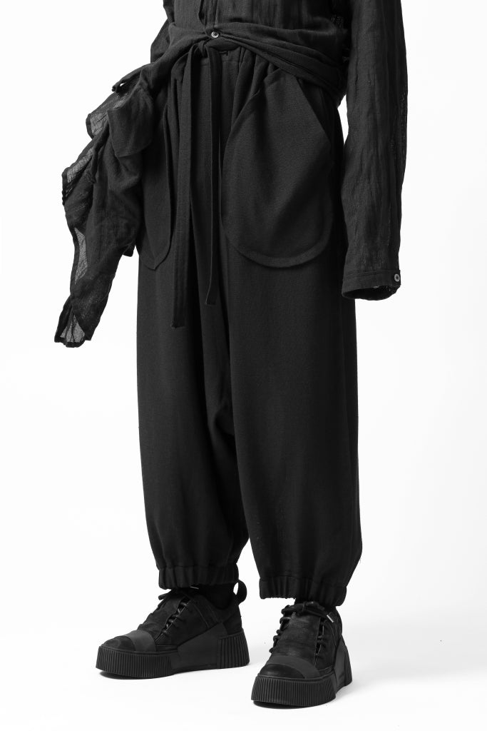 画像をギャラリービューアに読み込む, SOSNOVSKA OVERSIDED BALOON PANTS (BLACK)