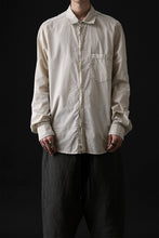 Load image into Gallery viewer, daub PLAIN COLLAR SHIRT / COLD DYED ORGANIC COTTON (SAND)