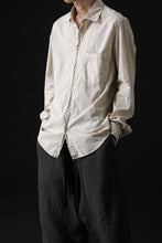 Load image into Gallery viewer, daub PLAIN COLLAR SHIRT / COLD DYED ORGANIC COTTON (SAND)