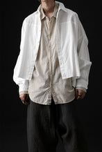 Load image into Gallery viewer, daub PLAIN COLLAR SHIRT / COLD DYED ORGANIC COTTON (SAND)