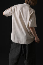Load image into Gallery viewer, daub DYEING MINIMAL SS SHIRT / ORGANIC COTTON (SAND)