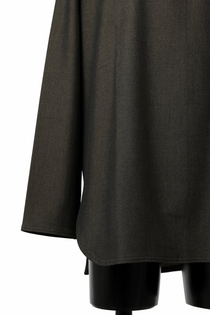 Load image into Gallery viewer, ISAMU KATAYAMA BACKLASH ROUND HEM L/S TOPS / STRETCH HEAT STORAGE FLEECE (KHAKI)