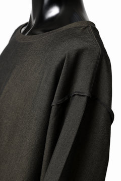 Load image into Gallery viewer, ISAMU KATAYAMA BACKLASH ROUND HEM L/S TOPS / STRETCH HEAT STORAGE FLEECE (KHAKI)