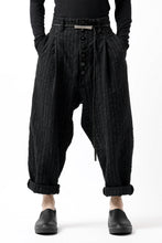 画像をギャラリービューアに読み込む, KLASICA SABRON CONSTRUCTED TROUSERS / LIGHT WEIGHT BLUR STRIPES (INK BLACK)