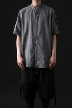 Load image into Gallery viewer, daub SHORT SLEEVE SHIRT / COLD DYED ORGANIC COTTON (GREY)
