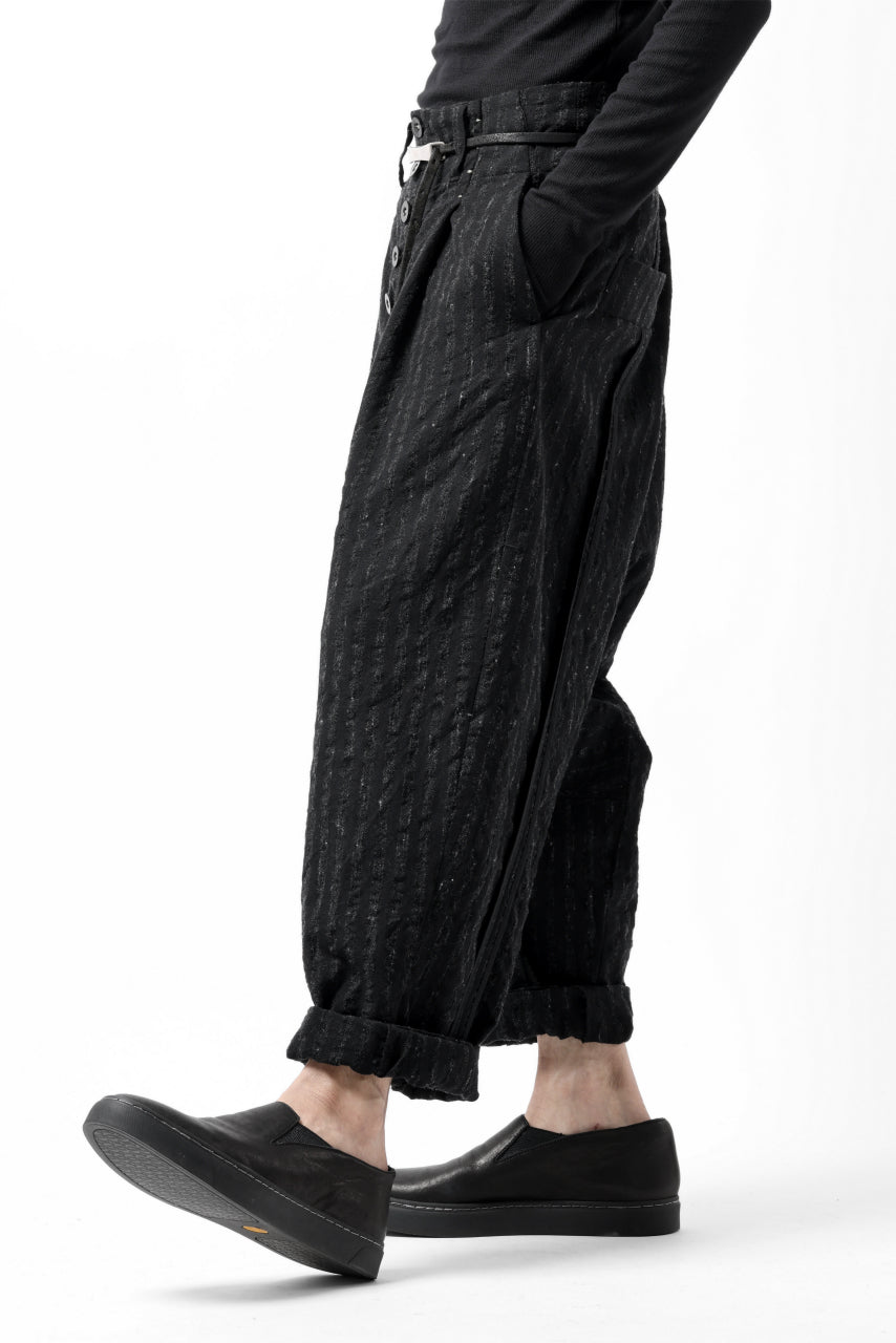 画像をギャラリービューアに読み込む, KLASICA SABRON CONSTRUCTED TROUSERS / LIGHT WEIGHT BLUR STRIPES (INK BLACK)