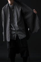 Load image into Gallery viewer, daub SHORT SLEEVE SHIRT / COLD DYED ORGANIC COTTON (GREY)