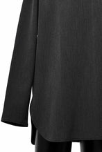 画像をギャラリービューアに読み込む, ISAMU KATAYAMA BACKLASH ROUND HEM L/S TOPS / STRETCH HEAT STORAGE FLEECE (GREY)