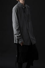 Load image into Gallery viewer, daub DYEING PLAIN SHIRT / ORGANIC COTTON (GREY)