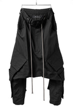 画像をギャラリービューアに読み込む, A.F ARTEFACT D-CLOTCH BIG CARGO CROPPED PANTS (BLACK)