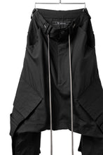 画像をギャラリービューアに読み込む, A.F ARTEFACT D-CLOTCH BIG CARGO CROPPED PANTS (BLACK)