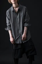 Load image into Gallery viewer, daub DYEING PLAIN SHIRT / ORGANIC COTTON (GREY)