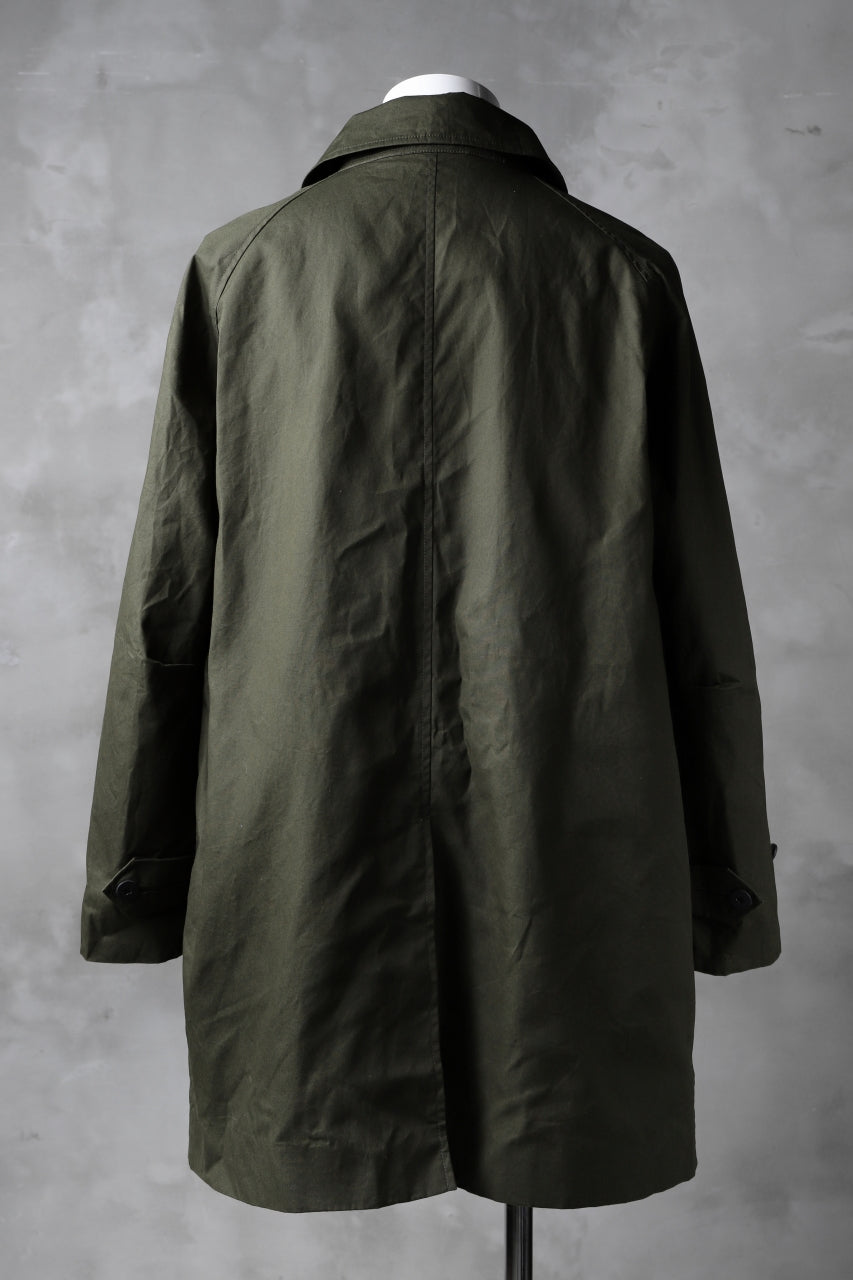 Load image into Gallery viewer, KLASICA BURRY MAC COAT / PARAFFINED COTTON (OLIVE)