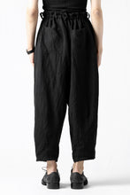 画像をギャラリービューアに読み込む, YUTA MATSUOKA easy darts pants / sofa linen (black)