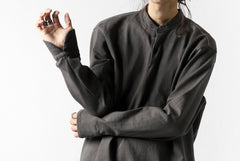 Load image into Gallery viewer, COLINA GRANPA PULL OVER SHIRT / LOG WOOD DYED HEAVY JERSEY (LOG WOOD BLACK)