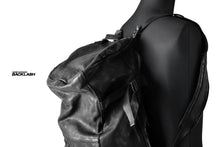 Load image into Gallery viewer, ISAMU KATAYAMA BACKLASH 3WAY FORMED BAG / Italy Shoulder+JP-Tanned Steer