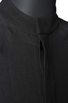 画像をギャラリービューアに読み込む, SOSNOVSKA SIDE SLIT SHIRT (BLACK)