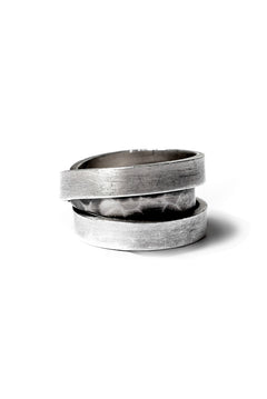 画像をギャラリービューアに読み込む, Holzpuppe Triple banded silver ring with unique texture