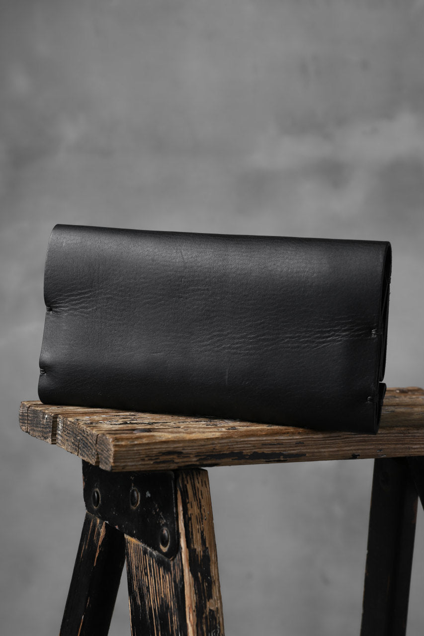 Load image into Gallery viewer, KLASICA LONG WALLET / TEMPESTI OILED COW BENDS LEATHER (BLACK)
