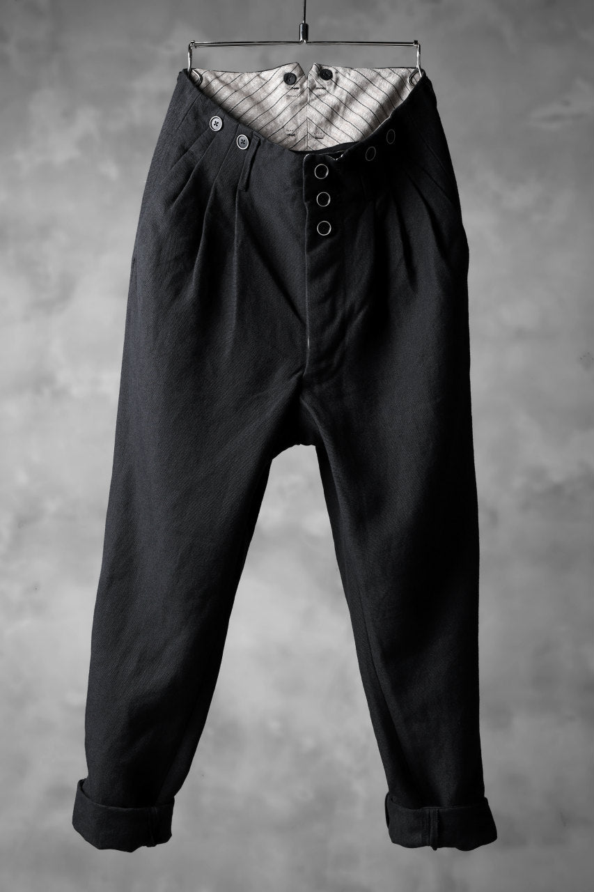 Load image into Gallery viewer, KLASICA 3TUCK TAPERED TROUSERS / RAMIE (CARBON)