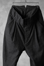 Load image into Gallery viewer, KLASICA DARK CHECK SABRON WIDE TROUSERS / WASH OUT MIX WEAVE (DARK CHECK)