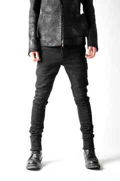 画像をギャラリービューアに読み込む, thomkrom OVERLOCKED BIAS FRONT SKINNY / STRETCH DENIM (BLACK)