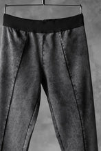 画像をギャラリービューアに読み込む, thomkrom OVERLOCKED LEGGINGS / OILED SPRAY DYE (GREY)