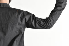 Load image into Gallery viewer, N/07 "MAUSK Detail" SLIT-SHOULDER LONG SHIRT (BLACK)