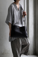 画像をギャラリービューアに読み込む, ierib exclusive practical-583 shoulder bag / Natural Camel (BLACK)