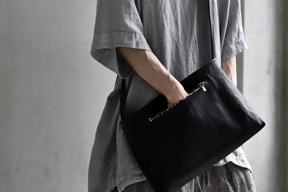 画像をギャラリービューアに読み込む, ierib exclusive practical-583 shoulder bag / Natural Camel (BLACK)
