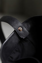 画像をギャラリービューアに読み込む, ierib exclusive practical-583 shoulder bag / Natural Camel (BLACK)
