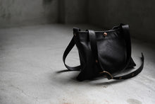 画像をギャラリービューアに読み込む, ierib exclusive practical-583 shoulder bag / Natural Camel (BLACK)