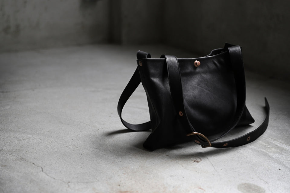 画像をギャラリービューアに読み込む, ierib exclusive practical-583 shoulder bag / Natural Camel (BLACK)