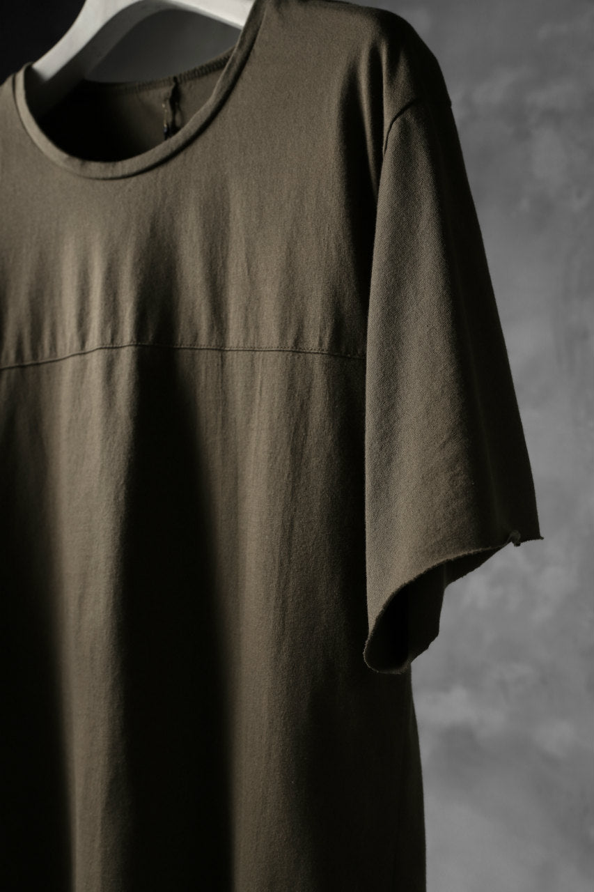 blackcrow short sleeve cutsewn / silky touch cotton (khaki)