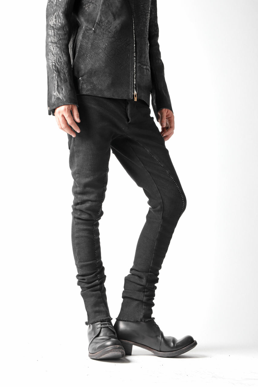 画像をギャラリービューアに読み込む, thomkrom OVERLOCKED BIAS FRONT SKINNY / STRETCH DENIM (BLACK)