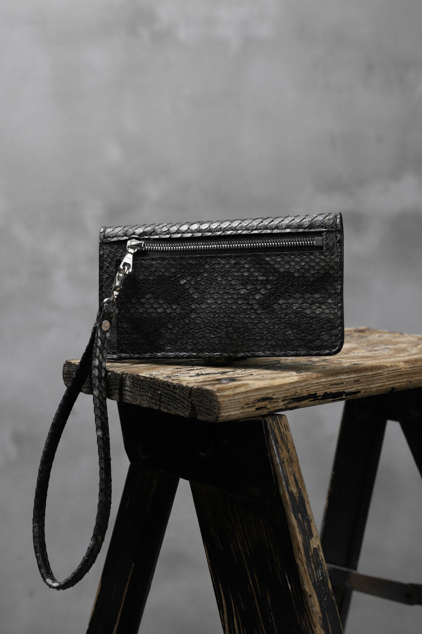 画像をギャラリービューアに読み込む, ISAMU KATAYAMA BACKLASH SMART PHONE CASE/PURSE (SUMI DYED PYTHON)