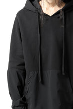 画像をギャラリービューアに読み込む, thomkrom SWITCH PULLOVER HOODIE (BLACK)