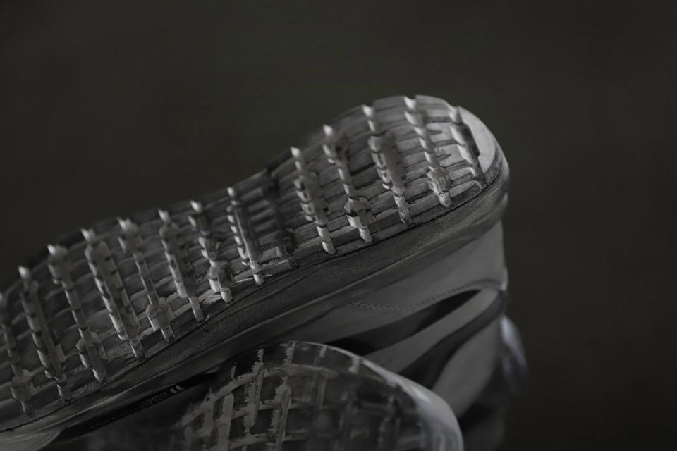 画像をギャラリービューアに読み込む, 11 BY BORIS BIDJAN SABERI x SALOMON / OBJECT DYED "BAMBA 2 HIGH" (LIGHT GREY)