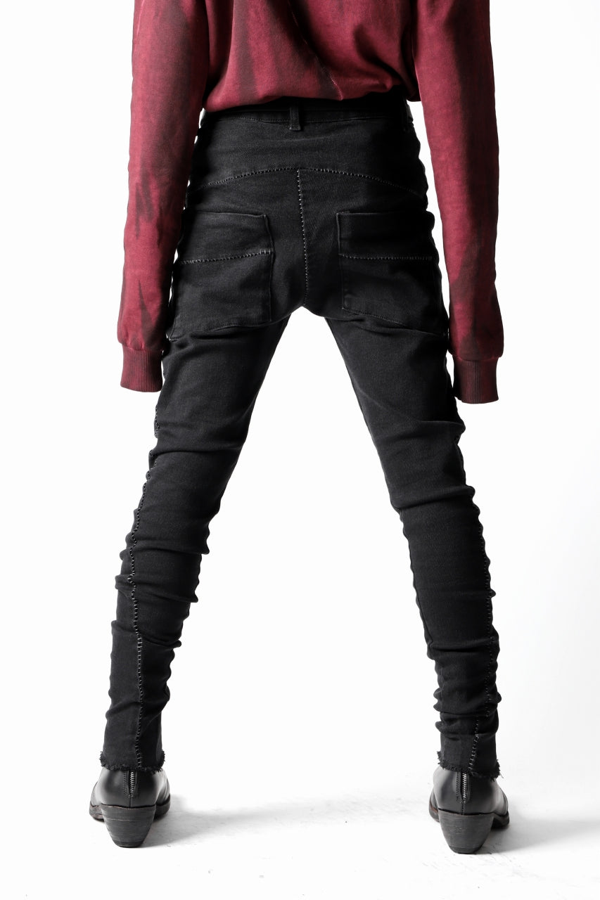 画像をギャラリービューアに読み込む, thomkrom OVERLOCKED SKINNY TROUSERS / STRETCH DENIM (BLACK)