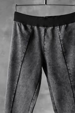 画像をギャラリービューアに読み込む, thomkrom OVERLOCKED LEGGINGS / OILED SPRAY DYE (GREY)